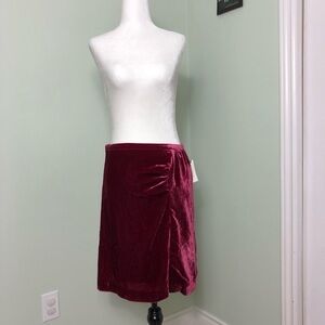 💙 8 💙 NWT Anthro Skirt Velvet Mini Ruched Slit Asymmetrical Raspberry​
